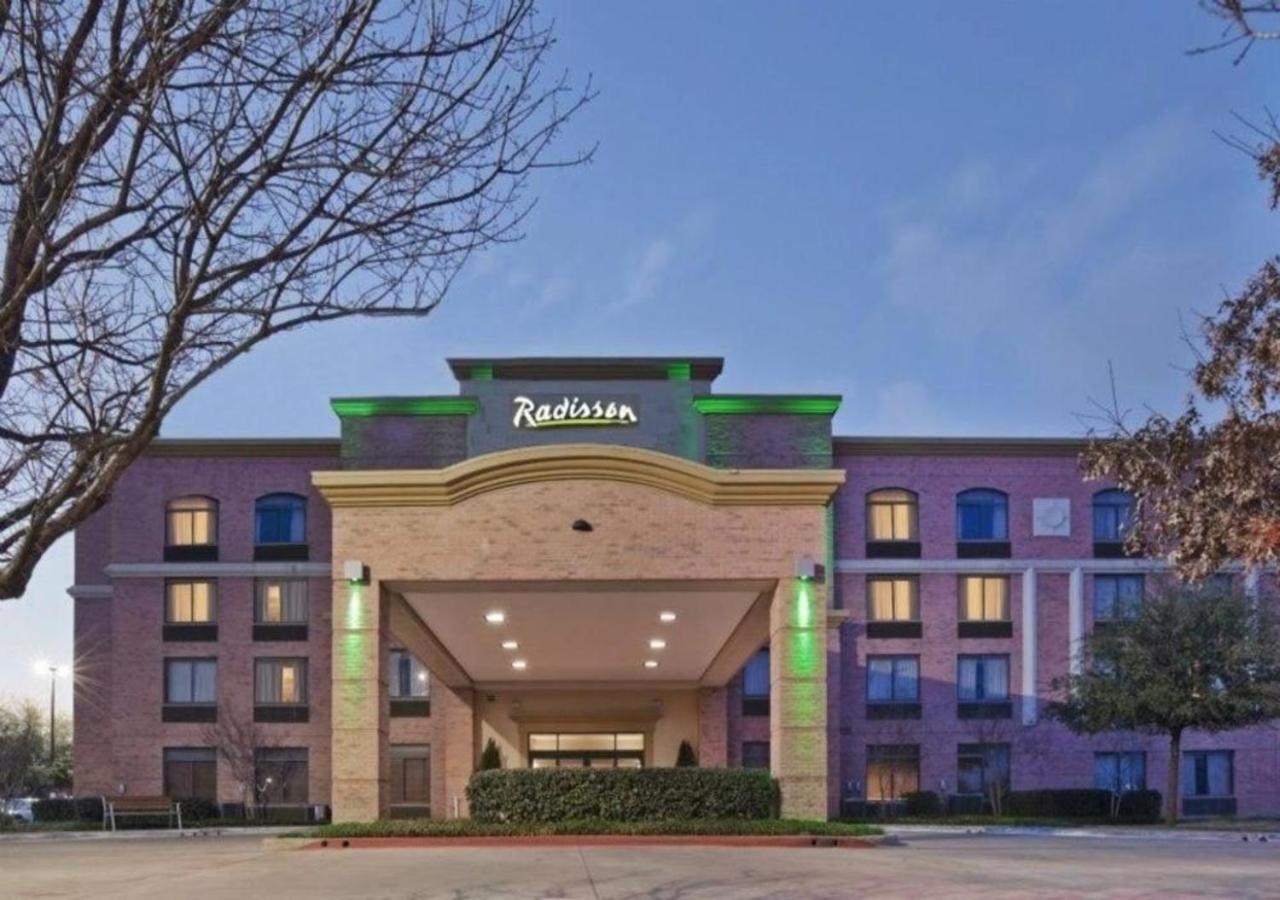 Radisson Hotel Dallas North-Аддісон Екстер'єр фото